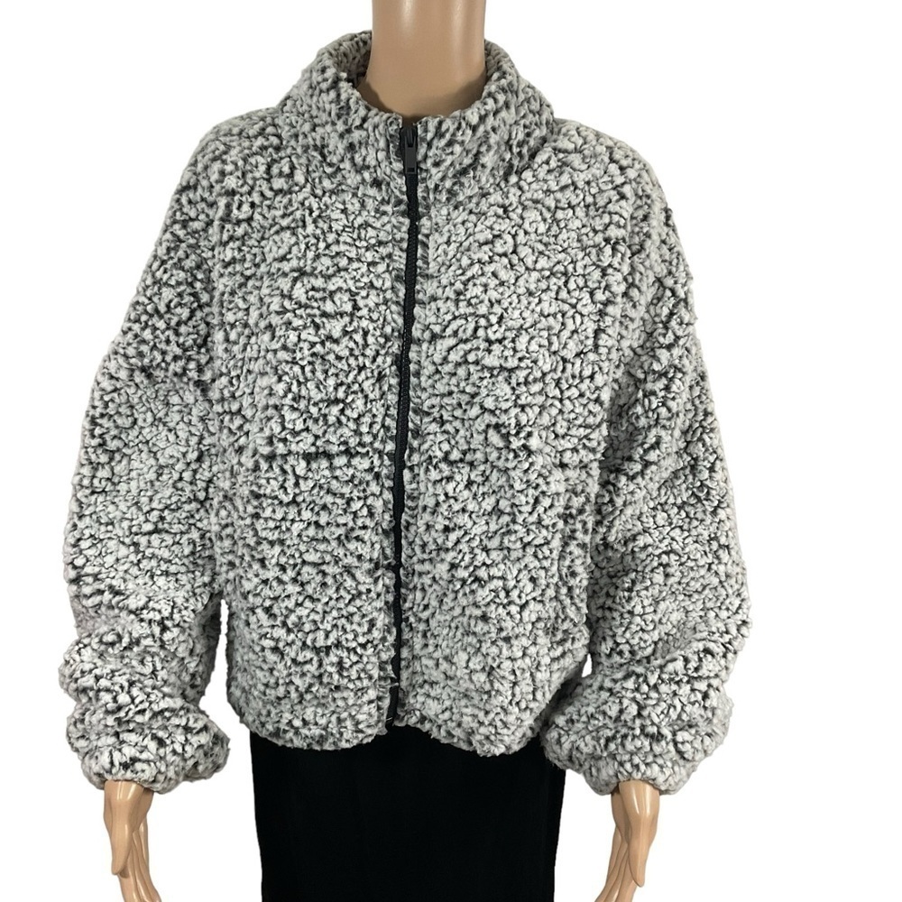 Express One Eleven Sherpa full zip Jacket with Pockets size Medium